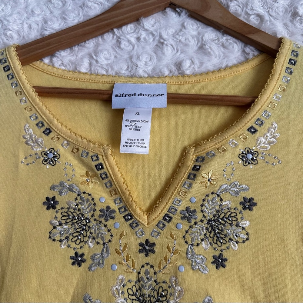 Alfred Dunner 3/4 Sleeve Yellow Embroidered Top southern charm